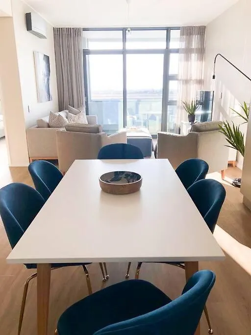 Axis-Luxury Two Bedroom With Ocean And Mountain Views - 3 Cape Town